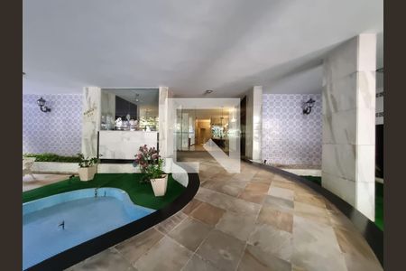 Apartamento à venda com 133m², 3 quartos e 1 vaga Apartamento à venda com 133m², 3 quartos e 1 vagaHall