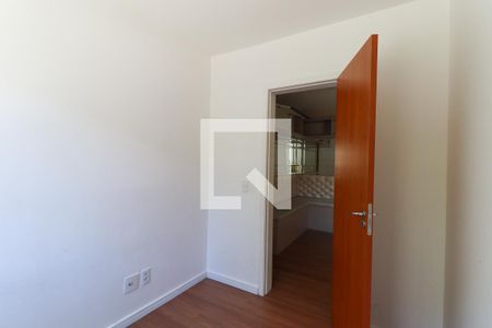 Quarto 1 de apartamento para alugar com 3 quartos, 52m² em Santa Cândida, Curitiba