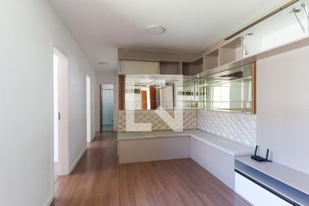 Sala de apartamento para alugar com 3 quartos, 52m² em Santa Cândida, Curitiba