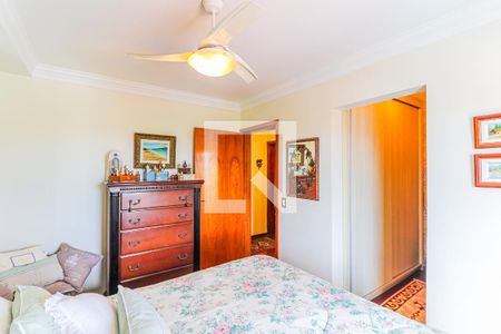 Apartamento à venda com 180m², 4 quartos e 2 vagas Apartamento à venda com 180m², 4 quartos e 2 vagasSuíte