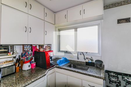 Apartamento à venda com 180m², 4 quartos e 2 vagas Apartamento à venda com 180m², 4 quartos e 2 vagasCozinha