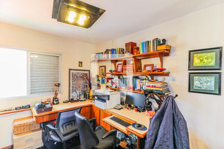 Apartamento à venda com 180m², 4 quartos e 2 vagas Apartamento à venda com 180m², 4 quartos e 2 vagasQuarto 1