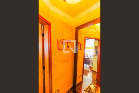 Apartamento à venda com 180m², 4 quartos e 2 vagas Apartamento à venda com 180m², 4 quartos e 2 vagasHall