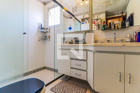 Apartamento à venda com 180m², 4 quartos e 2 vagas Apartamento à venda com 180m², 4 quartos e 2 vagasBanheio Suíte