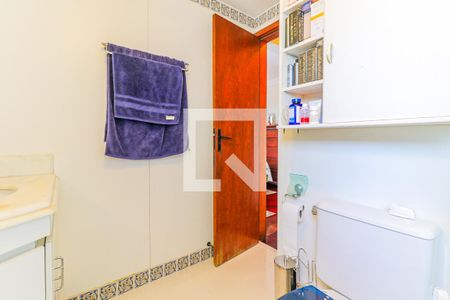 Apartamento à venda com 180m², 4 quartos e 2 vagas Apartamento à venda com 180m², 4 quartos e 2 vagasBanheio Suíte