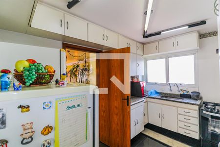 Apartamento à venda com 180m², 4 quartos e 2 vagas Apartamento à venda com 180m², 4 quartos e 2 vagasCozinha