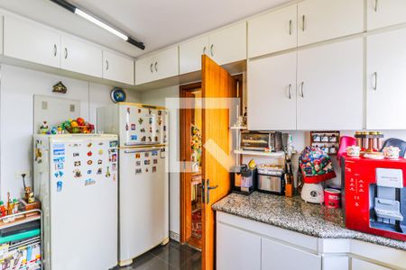 Apartamento à venda com 180m², 4 quartos e 2 vagas Apartamento à venda com 180m², 4 quartos e 2 vagasCozinha
