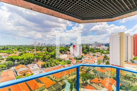 Apartamento à venda com 180m², 4 quartos e 2 vagas Apartamento à venda com 180m², 4 quartos e 2 vagasVaranda Suíte