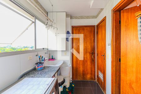 Apartamento à venda com 180m², 4 quartos e 2 vagas Apartamento à venda com 180m², 4 quartos e 2 vagasÁrea de Serviço