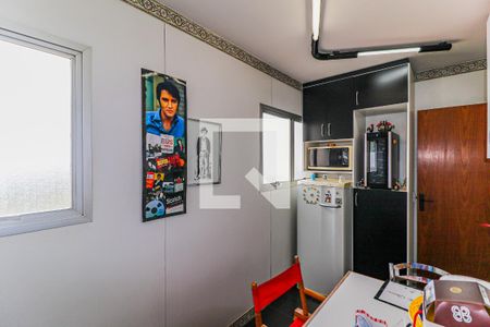 Apartamento à venda com 180m², 4 quartos e 2 vagas Apartamento à venda com 180m², 4 quartos e 2 vagasCopa