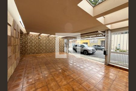 Casa à venda com 198m², 4 quartos e 3 vagas Casa à venda com 198m², 4 quartos e 3 vagasGaragem