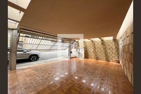 Casa à venda com 198m², 4 quartos e 3 vagas Casa à venda com 198m², 4 quartos e 3 vagasGaragem