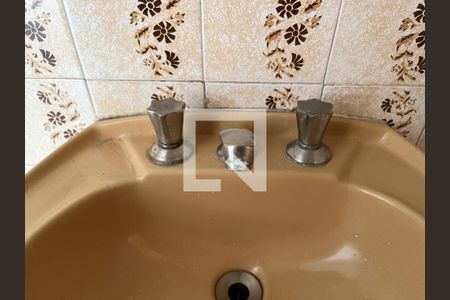 Casa à venda com 198m², 4 quartos e 3 vagas Casa à venda com 198m², 4 quartos e 3 vagasBanheiro 3