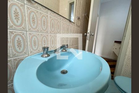 Casa à venda com 198m², 4 quartos e 3 vagas Casa à venda com 198m², 4 quartos e 3 vagasBanheiro da Suíte