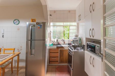 Casa à venda com 100m², 4 quartos e 3 vagas Casa à venda com 100m², 4 quartos e 3 vagasCozinha