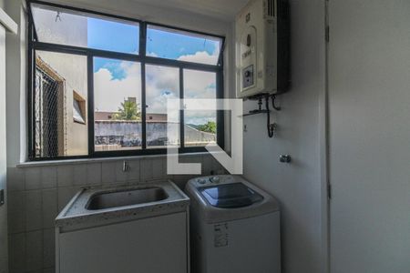 Apartamento à venda com 100m², 2 quartos e 1 vagaCozinha e Área de Serviço