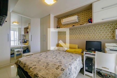 Apartamento à venda com 133m², 3 quartos e 2 vagas Apartamento à venda com 133m², 3 quartos e 2 vagasSuíte
