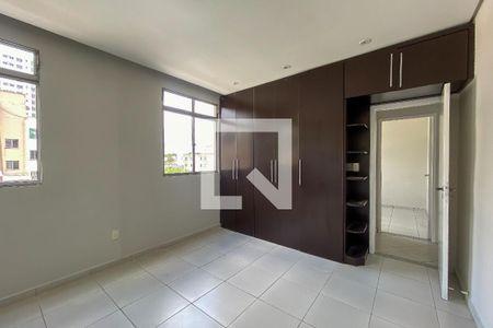 Apartamento à venda com 120m², 3 quartos e 1 vaga Apartamento à venda com 120m², 3 quartos e 1 vagaSuíte