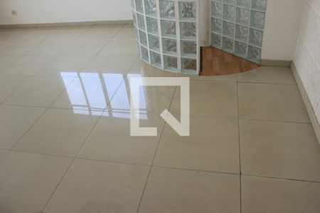 Apartamento à venda com 200m², 4 quartos e 2 vagasSala 2 piso superior