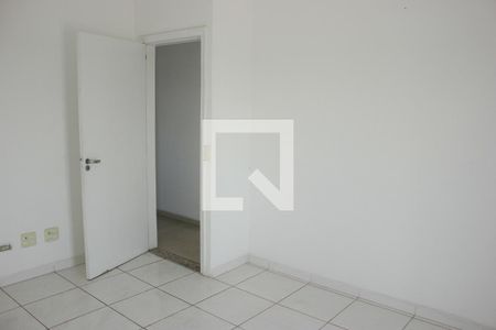 Apartamento à venda com 200m², 4 quartos e 2 vagasQuarto 2
