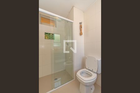 Apartamento à venda com 85m², 2 quartos e 1 vaga Apartamento à venda com 85m², 2 quartos e 1 vagaBanheiro da Suíte