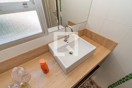 Apartamento à venda com 85m², 2 quartos e 1 vaga Apartamento à venda com 85m², 2 quartos e 1 vagaDetalhe Banheiro da Suíte