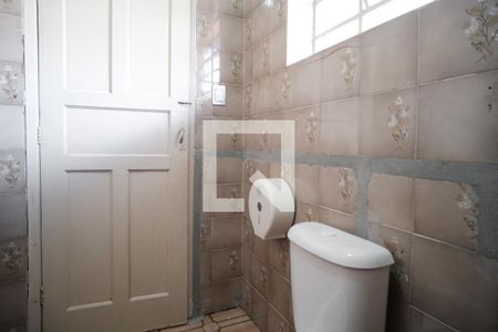 Casa à venda com 60m², 1 quarto e 1 vaga Casa à venda com 60m², 1 quarto e 1 vagaBanheiro
