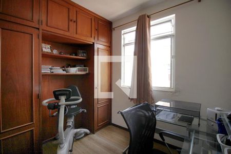 Apartamento à venda com 125m², 3 quartos e 2 vagasQuarto 2