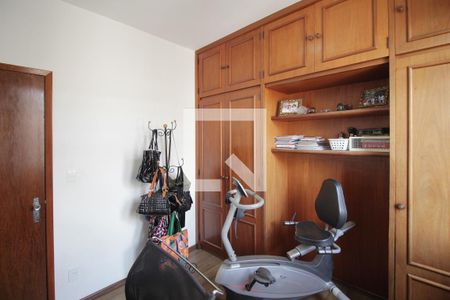 Apartamento à venda com 125m², 3 quartos e 2 vagasQuarto 2