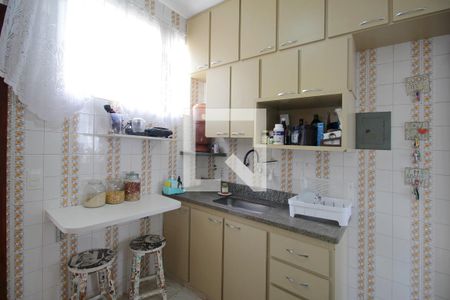 Apartamento à venda com 125m², 3 quartos e 2 vagasCozinha