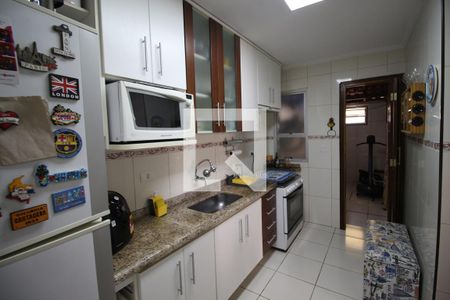Apartamento à venda com 58m², 2 quartos e 1 vagaCozinha