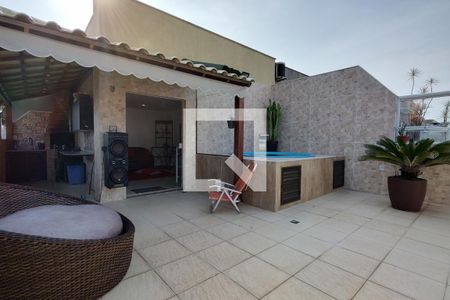 Apartamento à venda com 146m², 3 quartos e 2 vagasCobertura