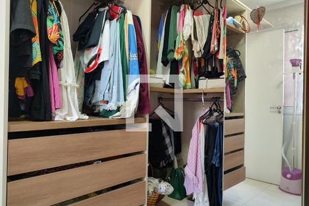 Apartamento à venda com 146m², 3 quartos e 2 vagasCloset da suíte
