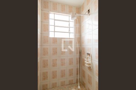 Banheiro Social de casa de condomínio para alugar com 3 quartos, 115m² em Cajuru, Curitiba