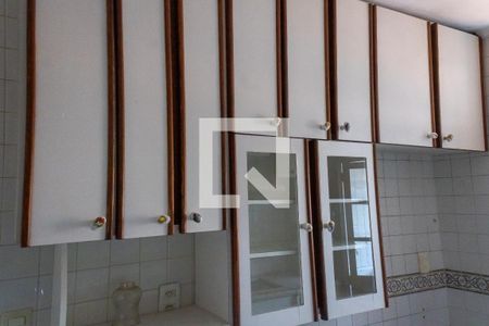 Apartamento à venda com 56m², 2 quartos e 1 vaga Apartamento à venda com 56m², 2 quartos e 1 vagaCozinha
