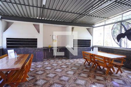 Apartamento à venda com 60m², 2 quartos e sem vagaÁrea comum - Salão de festas