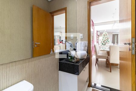 Casa de condomínio à venda com 176m², 3 quartos e 2 vagas Casa de condomínio à venda com 176m², 3 quartos e 2 vagasLavabo