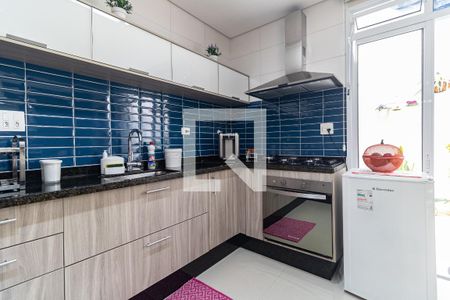 Casa de condomínio à venda com 176m², 3 quartos e 2 vagas Casa de condomínio à venda com 176m², 3 quartos e 2 vagasCozinha