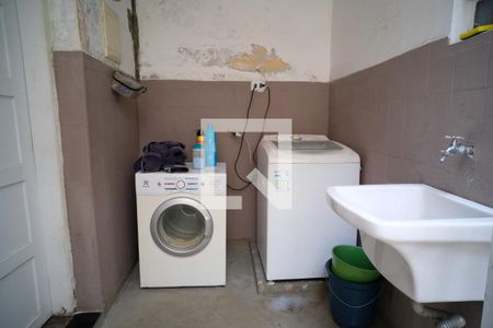 Casa à venda com 129m², 2 quartos e 1 vagaÁrea de Serviço