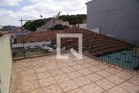 Casa à venda com 240m², 4 quartos e 3 vagasMirante