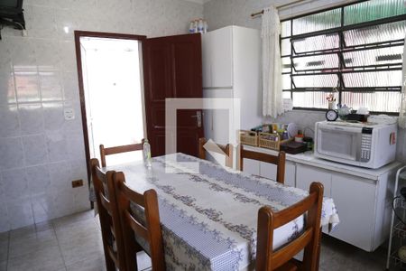 Casa à venda com 240m², 4 quartos e 3 vagasCozinha