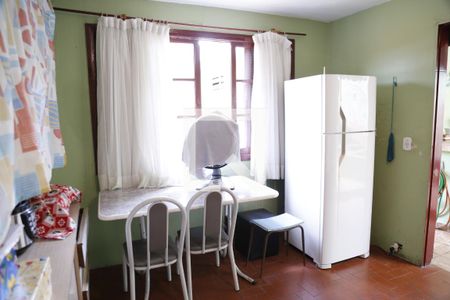 Casa à venda com 240m², 4 quartos e 3 vagasQuarto de Serviço