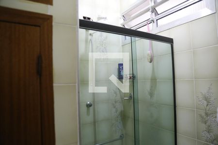 Casa à venda com 240m², 4 quartos e 3 vagasBanheiro 1