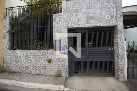Casa à venda com 180m², 4 quartos e 2 vagasFachada