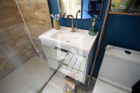 Casa à venda com 180m², 4 quartos e 2 vagasBanheiro