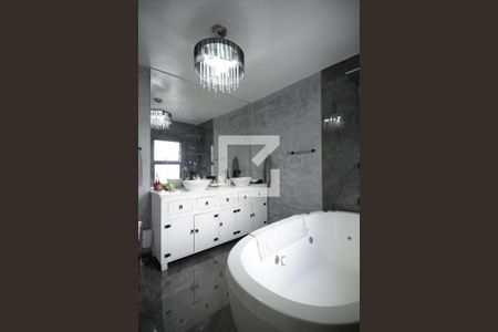 Casa à venda com 180m², 4 quartos e 2 vagasSuíte