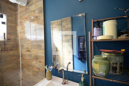 Casa à venda com 180m², 4 quartos e 2 vagasBanheiro