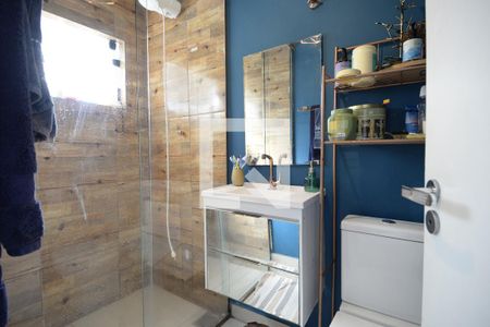 Casa à venda com 180m², 4 quartos e 2 vagasBanheiro