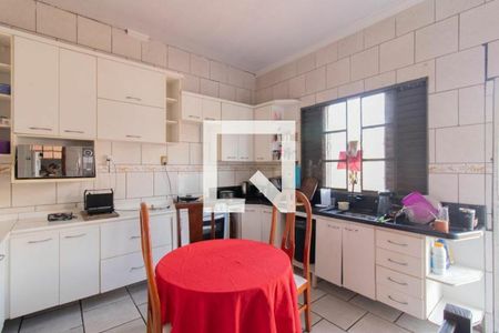 Casa à venda com 420m², 3 quartos e 4 vagas