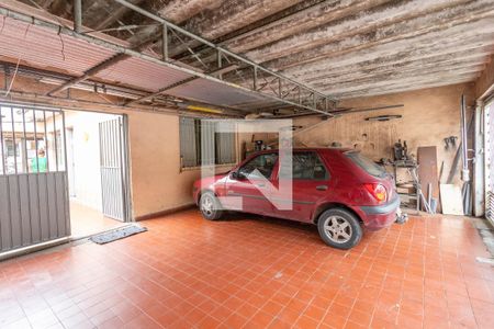 Casa à venda com 248m², 5 quartos e 3 vagas Casa à venda com 248m², 5 quartos e 3 vagasGaragem